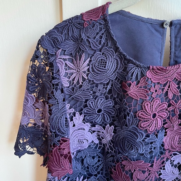 Lord & Taylor 424 Fifth Chemical Lace Embroidered Floral Top - Picture 5 of 10